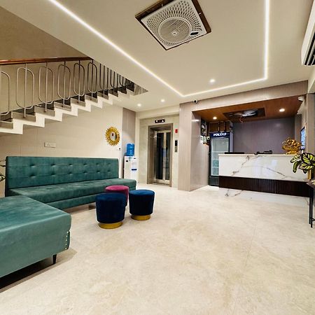 Hotel Rudhav Palace Ujjain Dış mekan fotoğraf