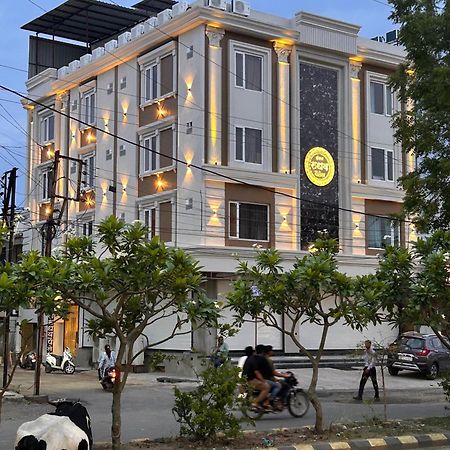 Hotel Rudhav Palace Ujjain Dış mekan fotoğraf